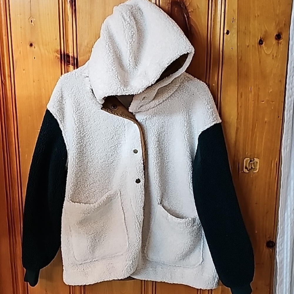 Forever21 Fleece hooded jacket